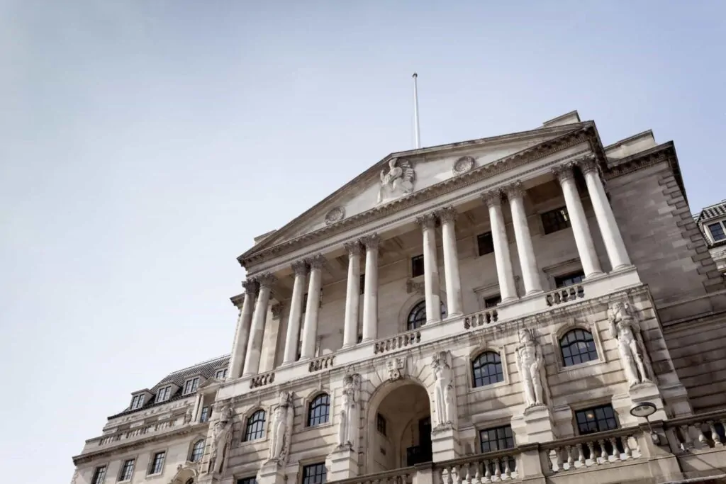 UK Private Investors Increasingly Opt For Gilts Amid High Interest Rates